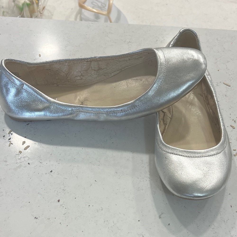 Nine West Metallic Silver Flats